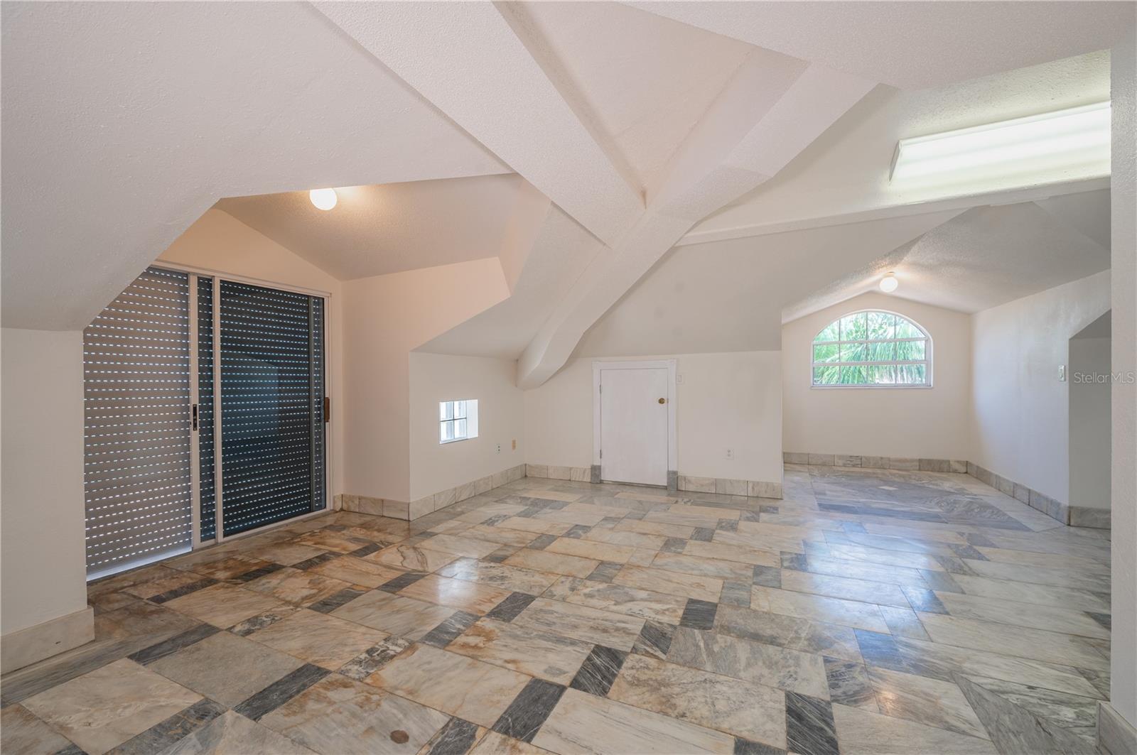 BAYWAY ISLES - Residential