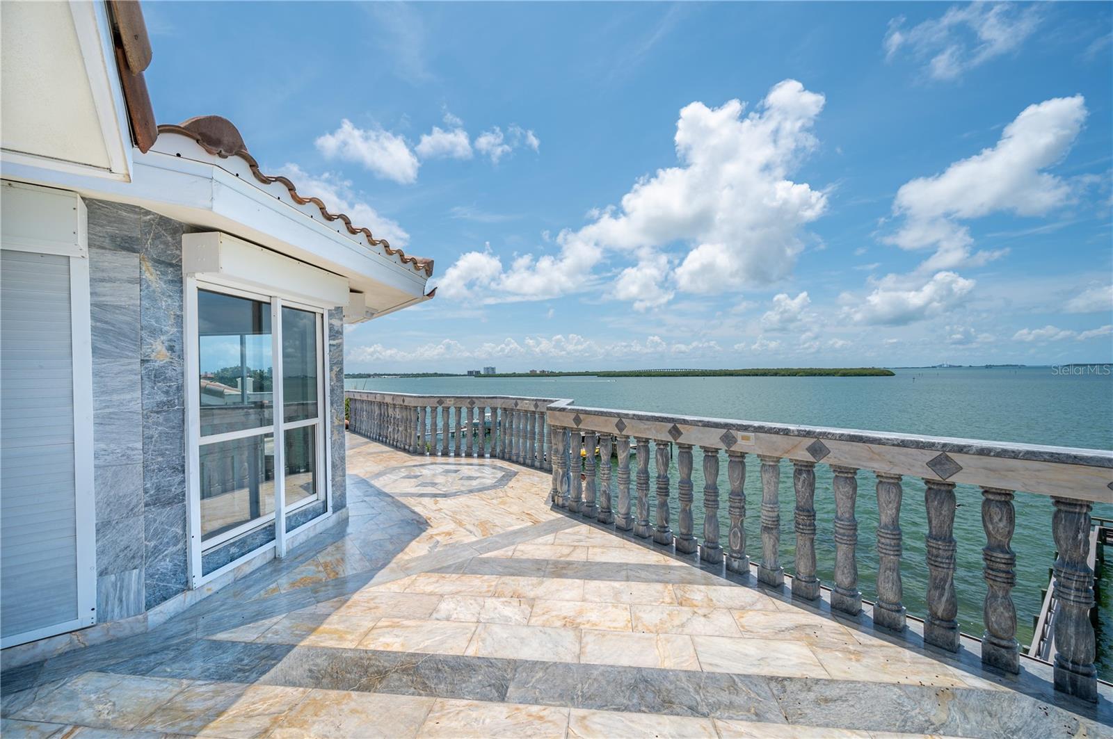 BAYWAY ISLES - Residential