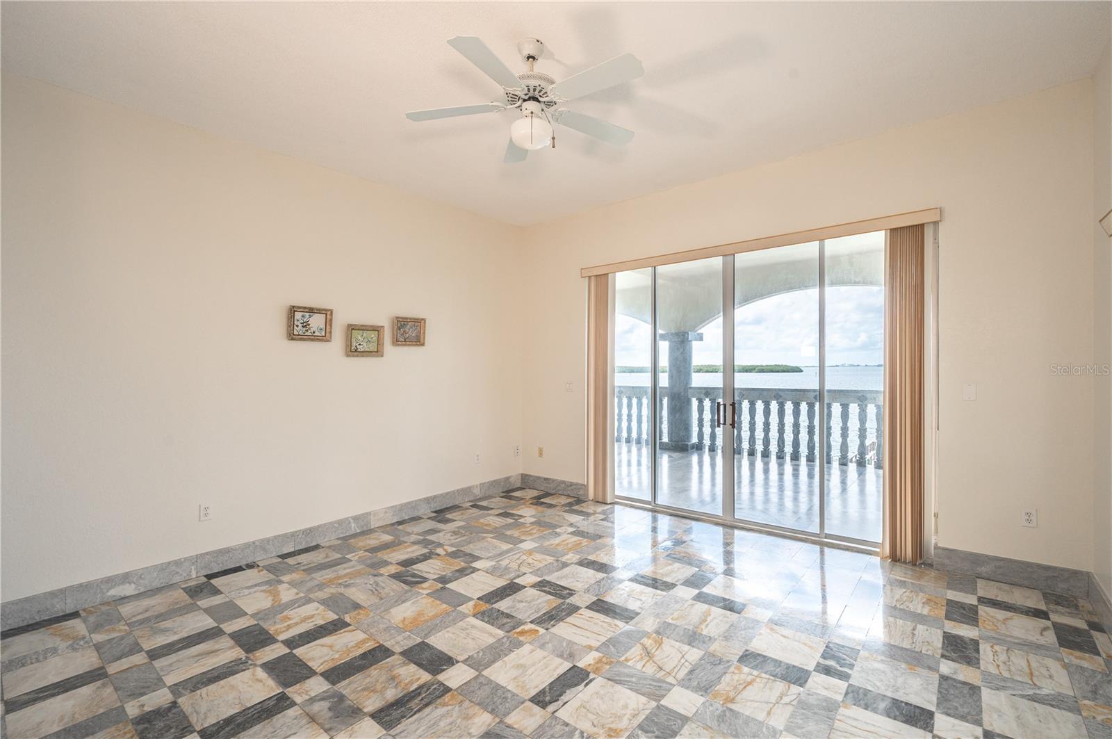 BAYWAY ISLES - Residential