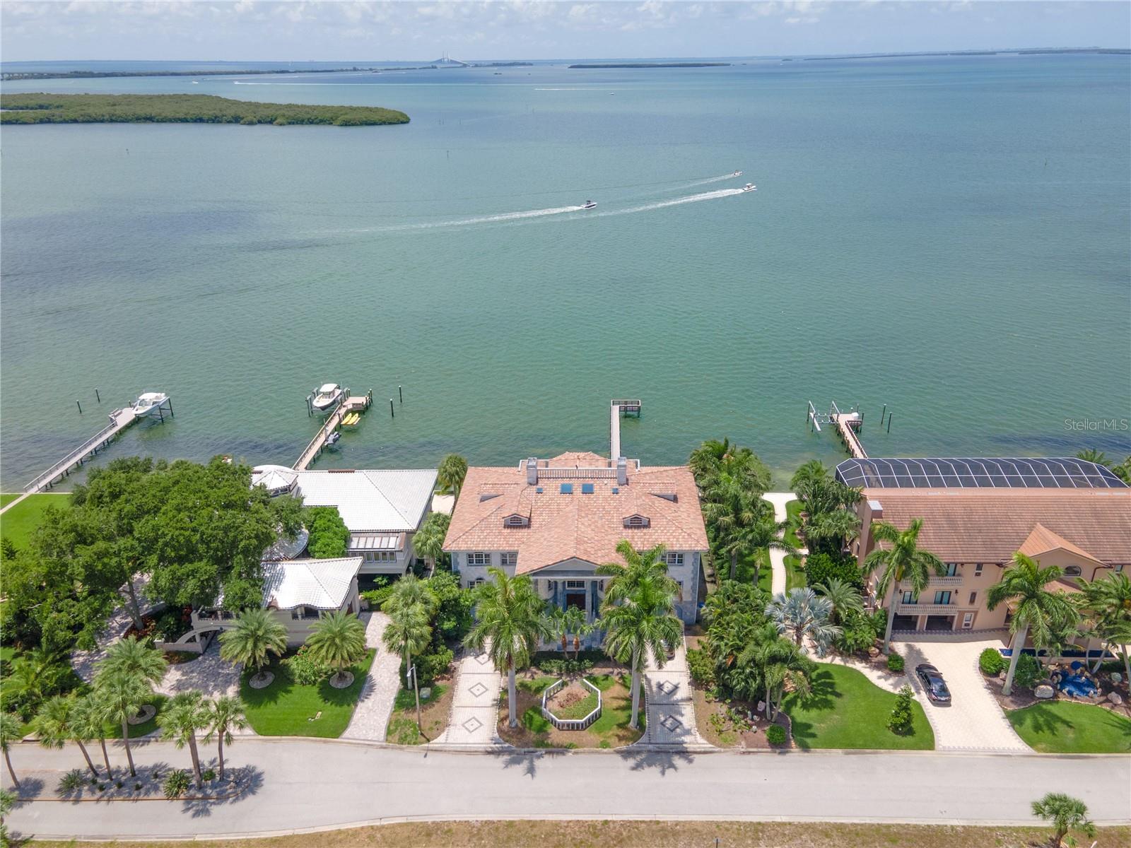 BAYWAY ISLES - Residential
