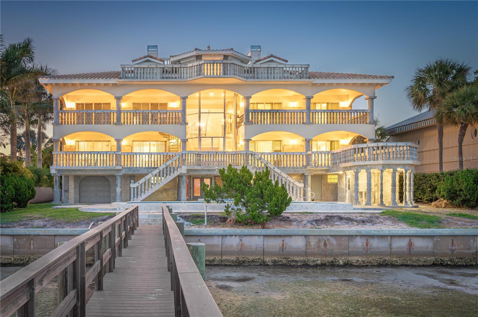 BAYWAY ISLES - Residential