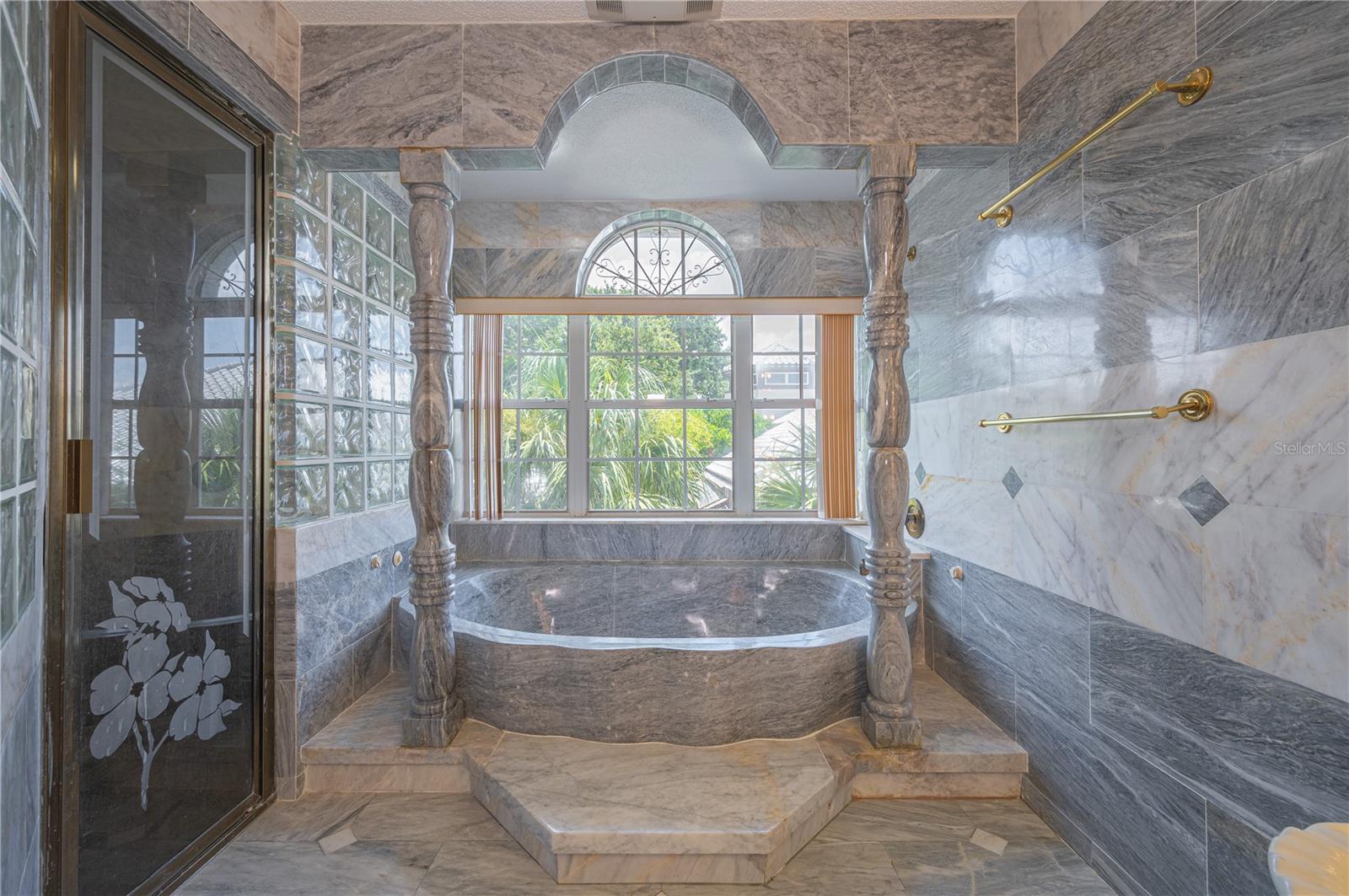 BAYWAY ISLES - Residential