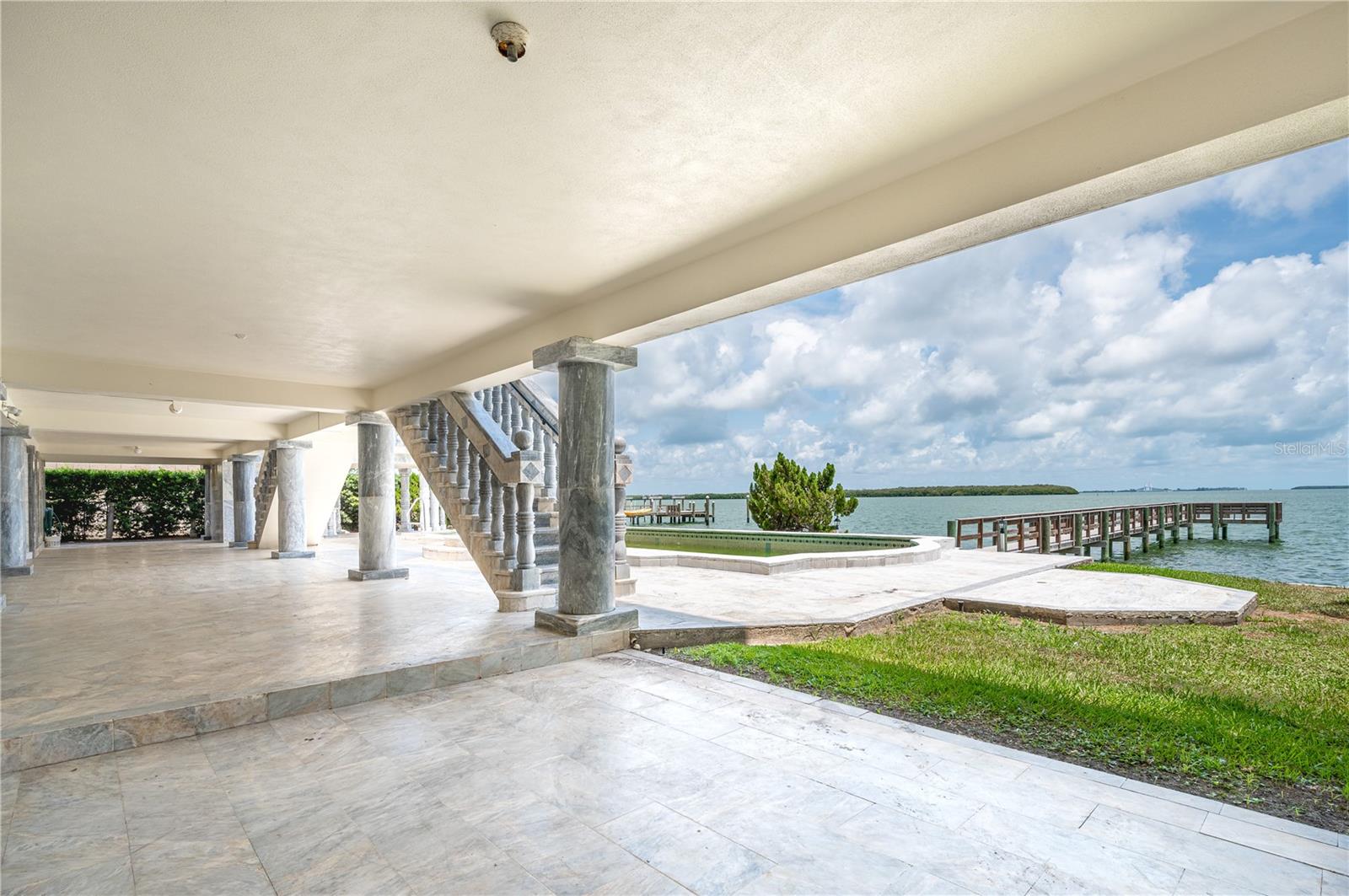 BAYWAY ISLES - Residential