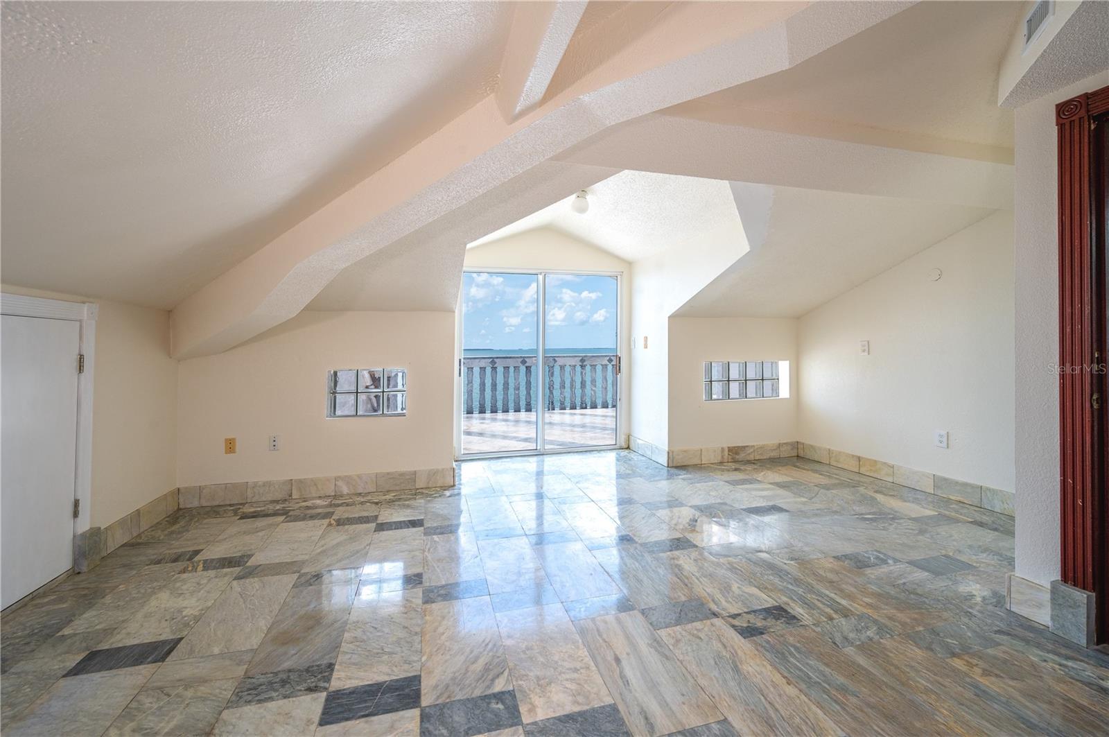 BAYWAY ISLES - Residential