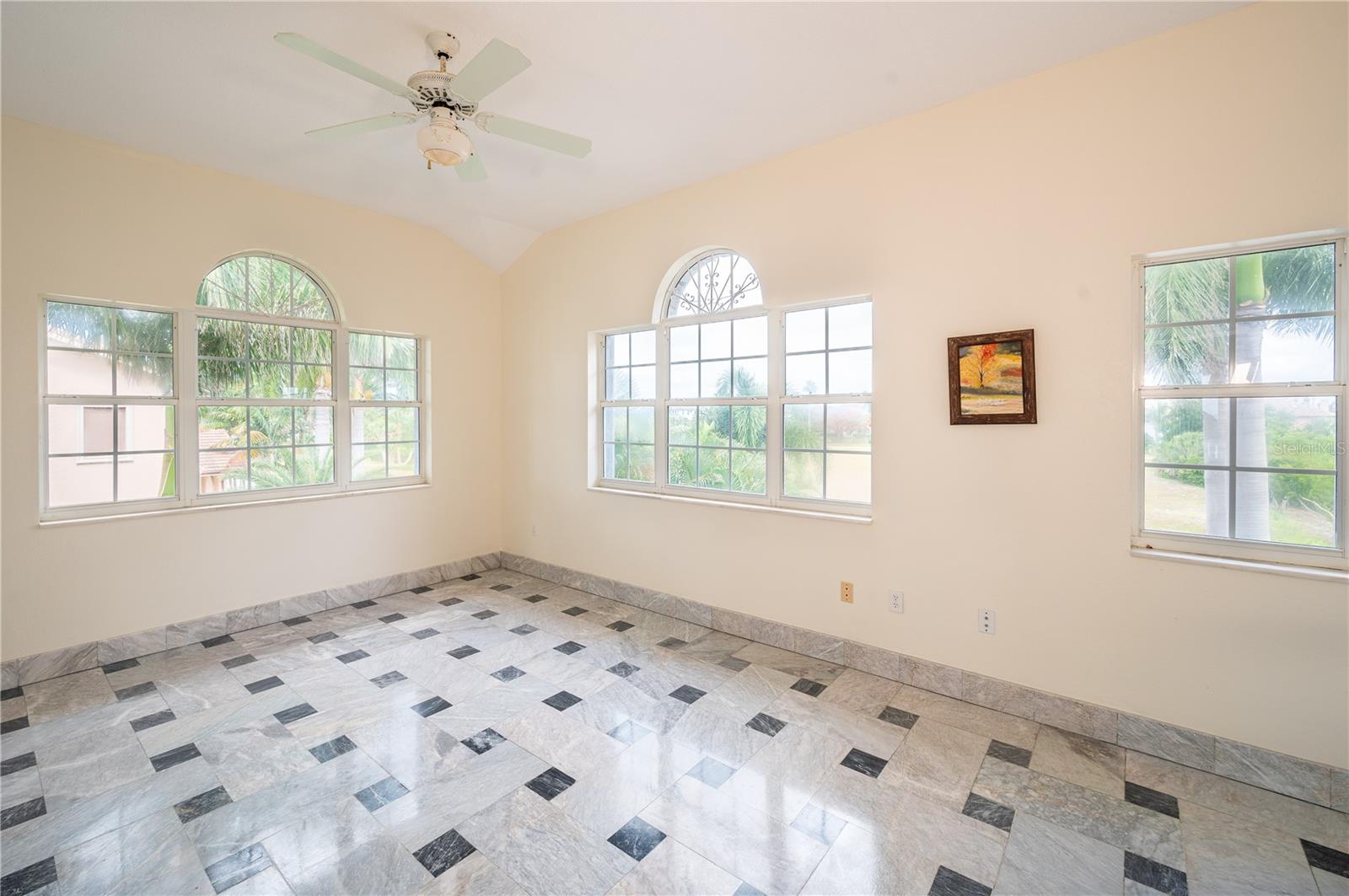 BAYWAY ISLES - Residential