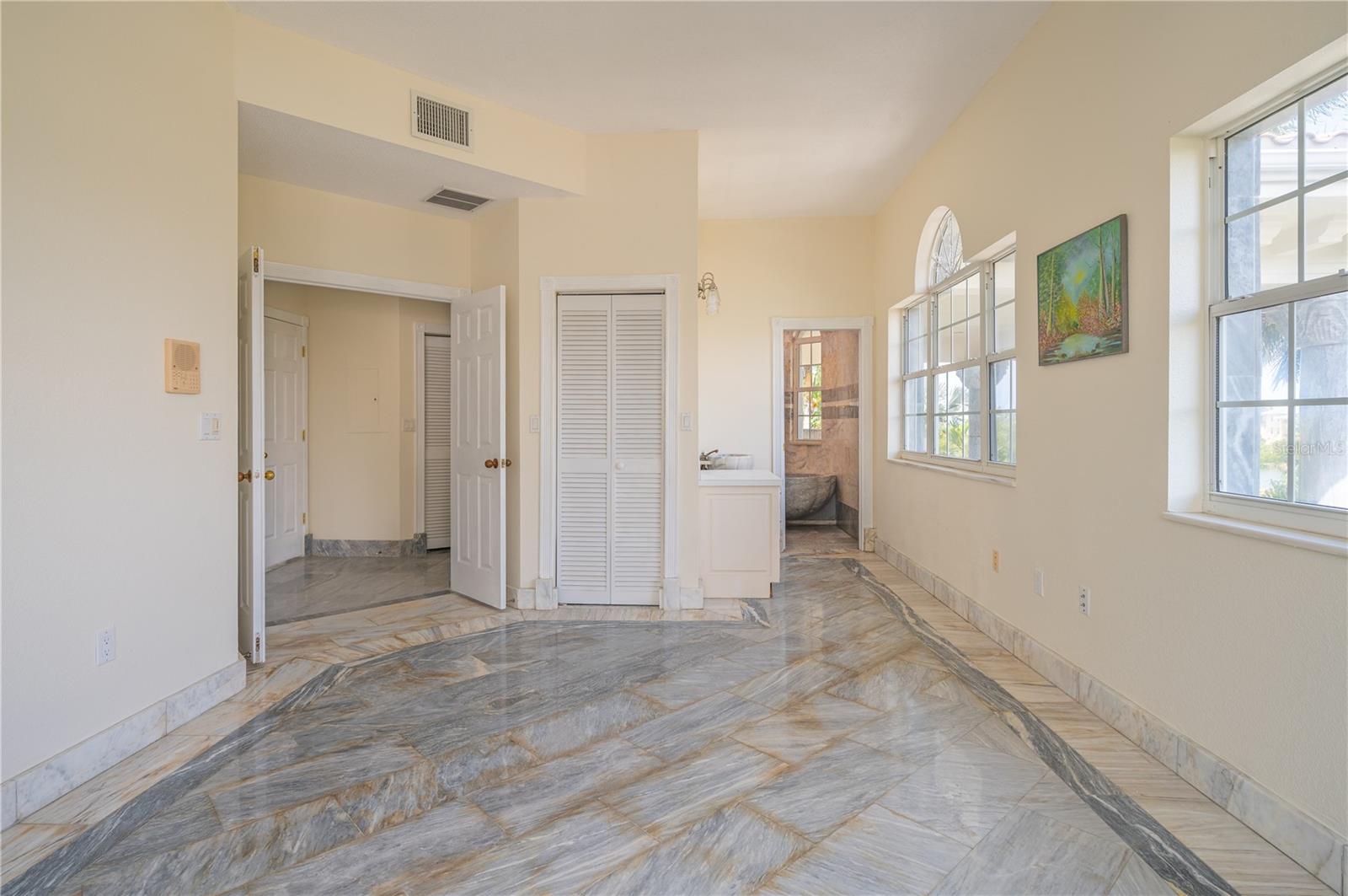 BAYWAY ISLES - Residential