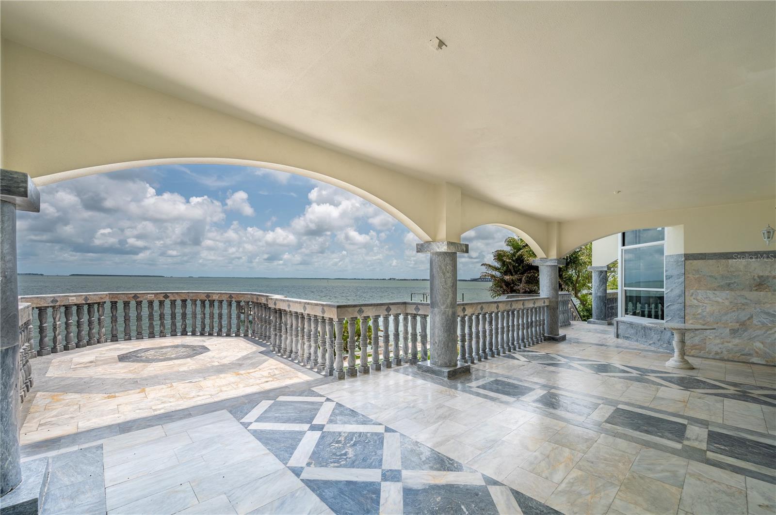 BAYWAY ISLES - Residential