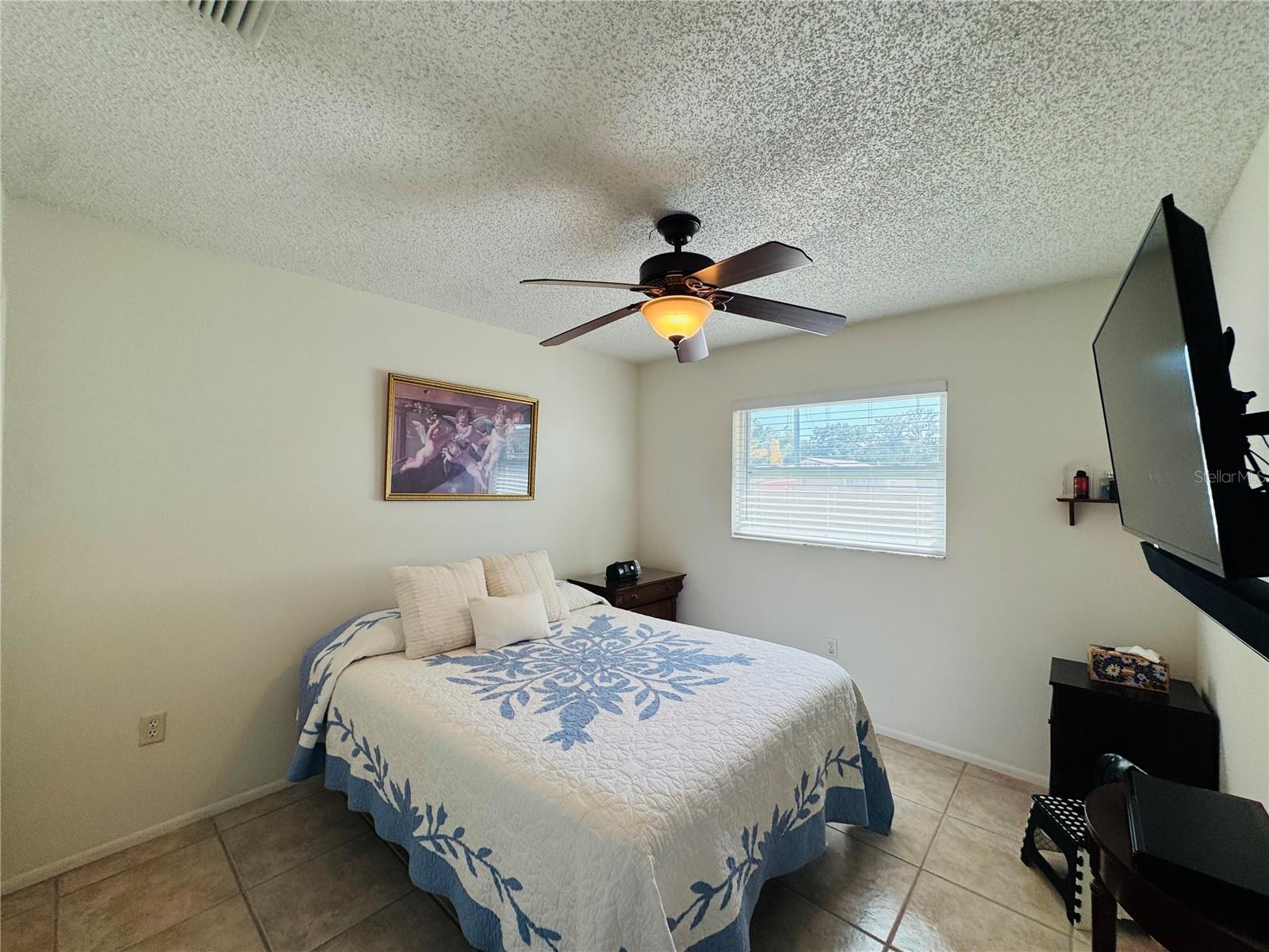 CRESTLINE - Residential