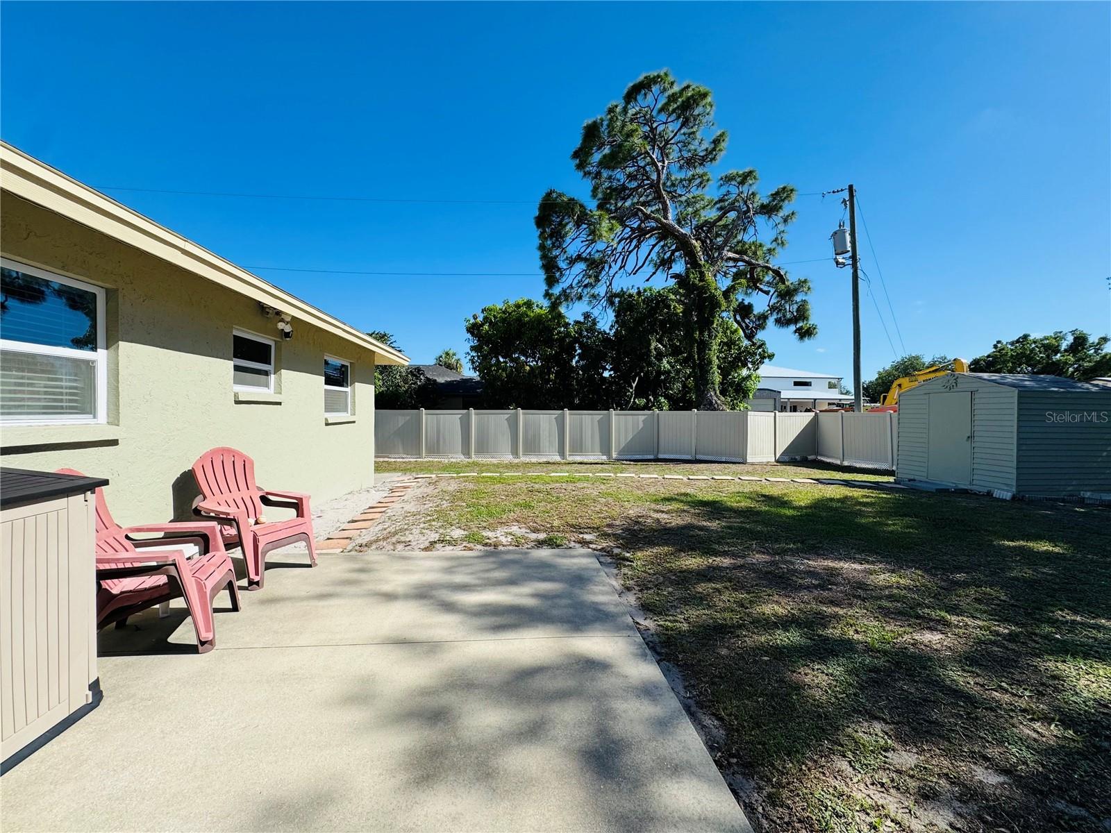 CRESTLINE - Residential