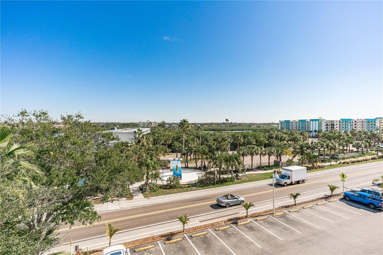 HOLIDAY VILLAS 2 - Residential