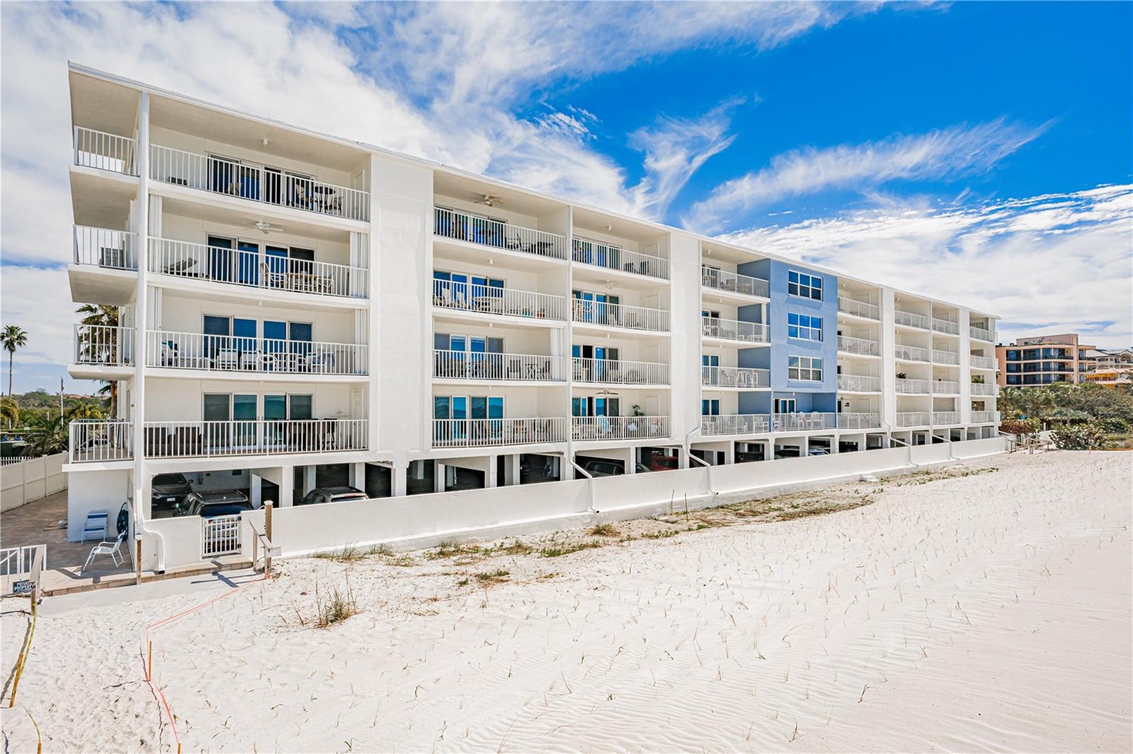 HOLIDAY VILLAS 2 - Residential