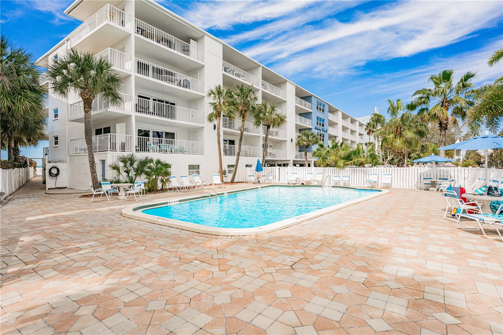 HOLIDAY VILLAS 2 - Residential