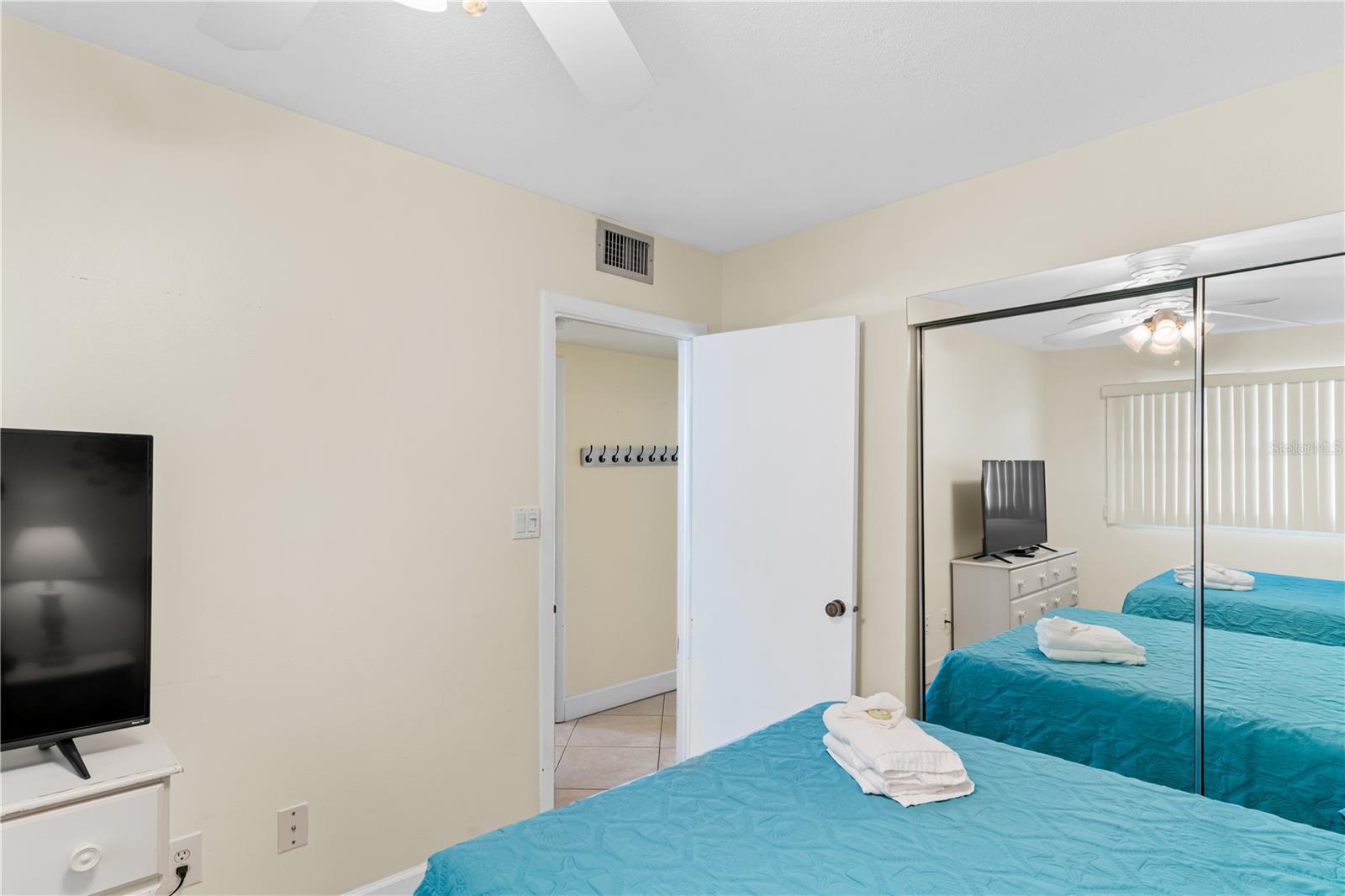 HOLIDAY VILLAS 2 - Residential