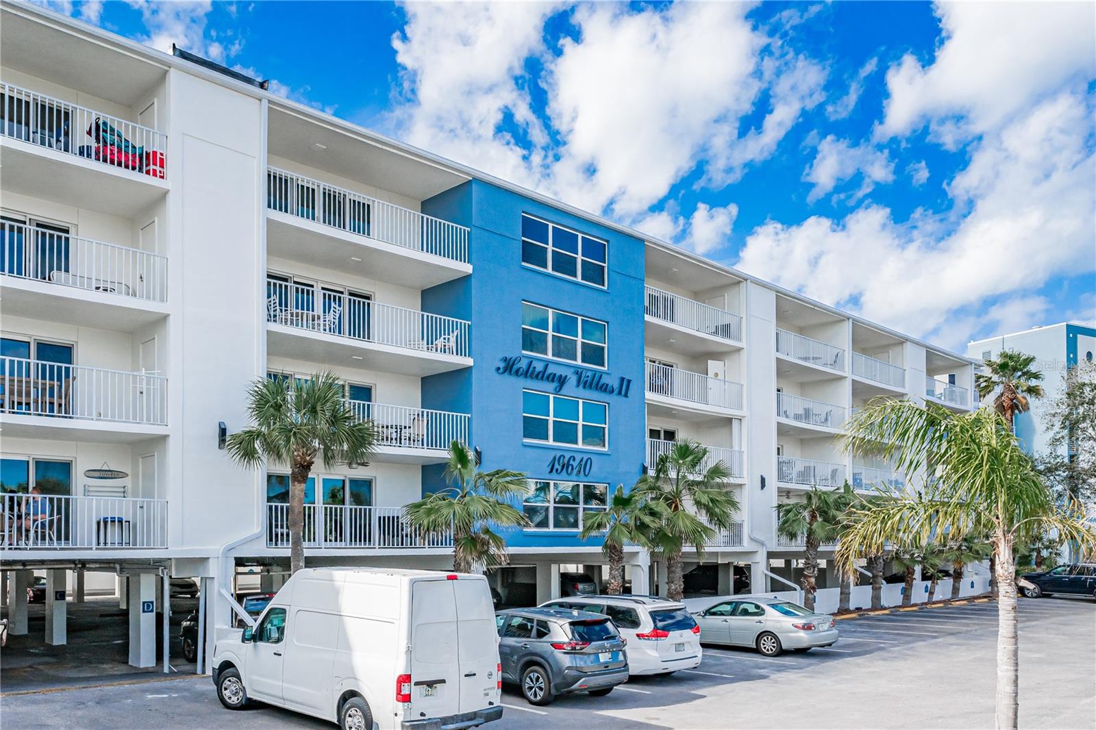 HOLIDAY VILLAS 2 - Residential