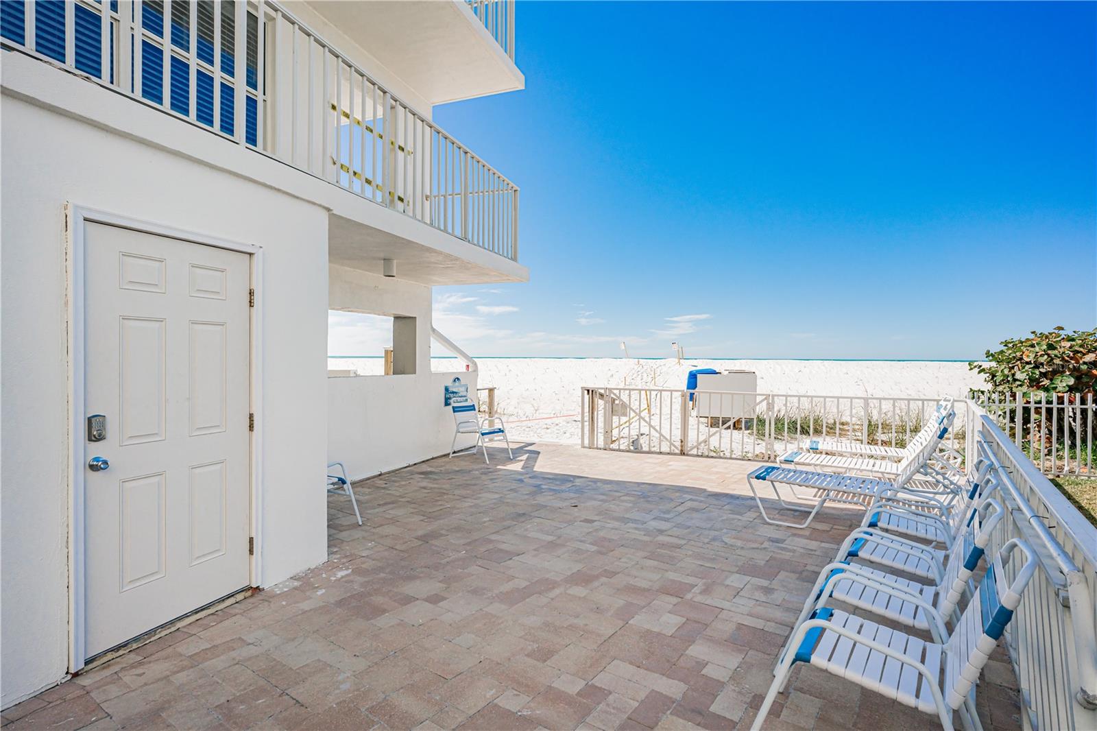 HOLIDAY VILLAS 2 - Residential