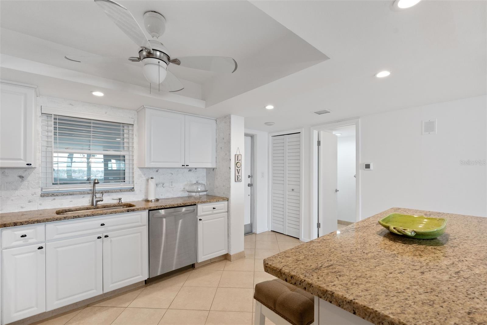 BAYWAY ISLES POINT BRITTANY THREE - Residential