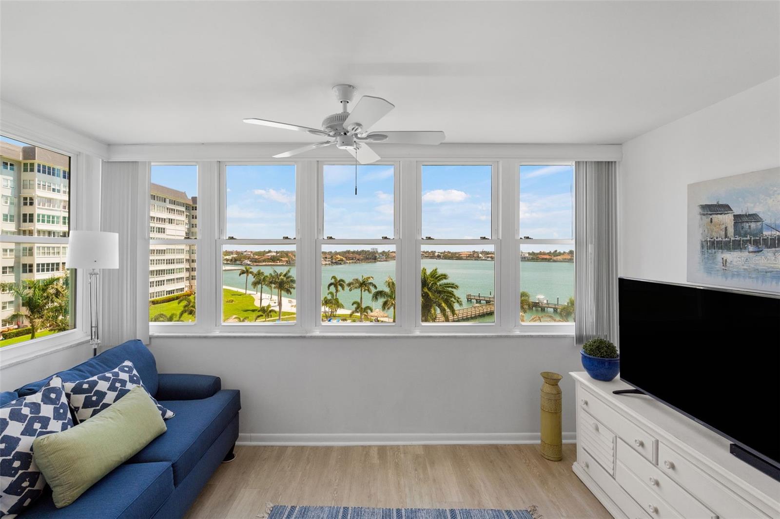 BAYWAY ISLES POINT BRITTANY THREE - Residential