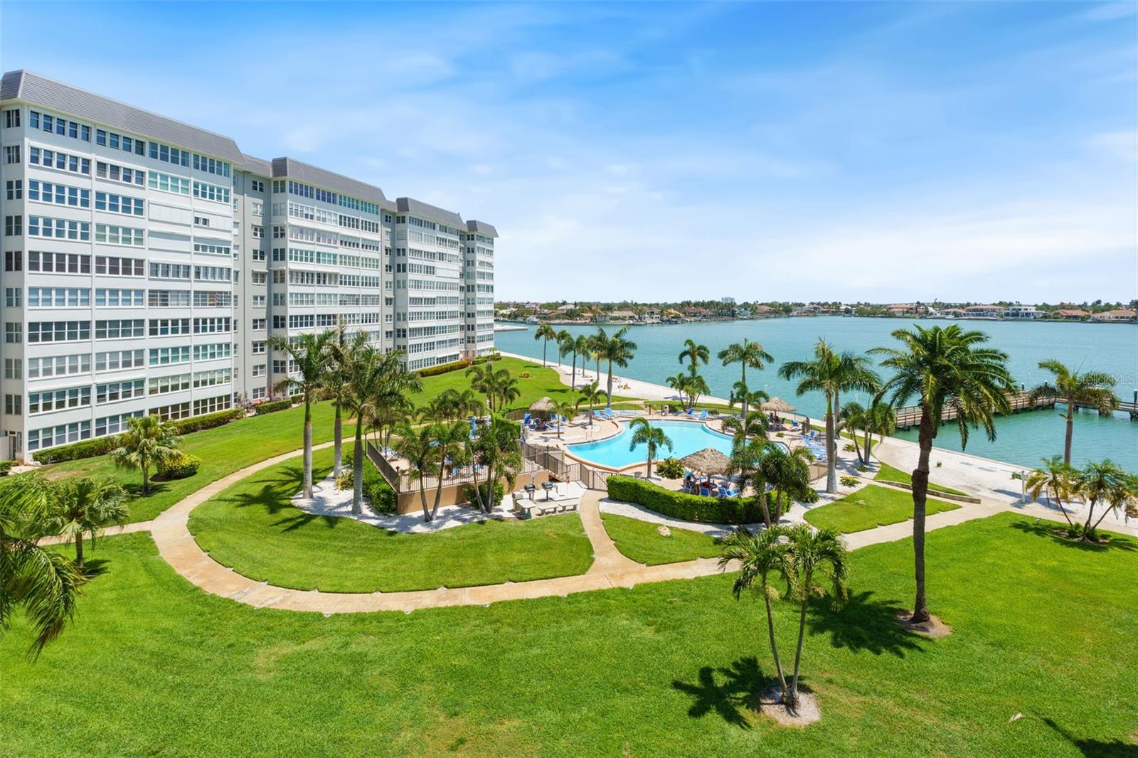 BAYWAY ISLES POINT BRITTANY THREE - Residential