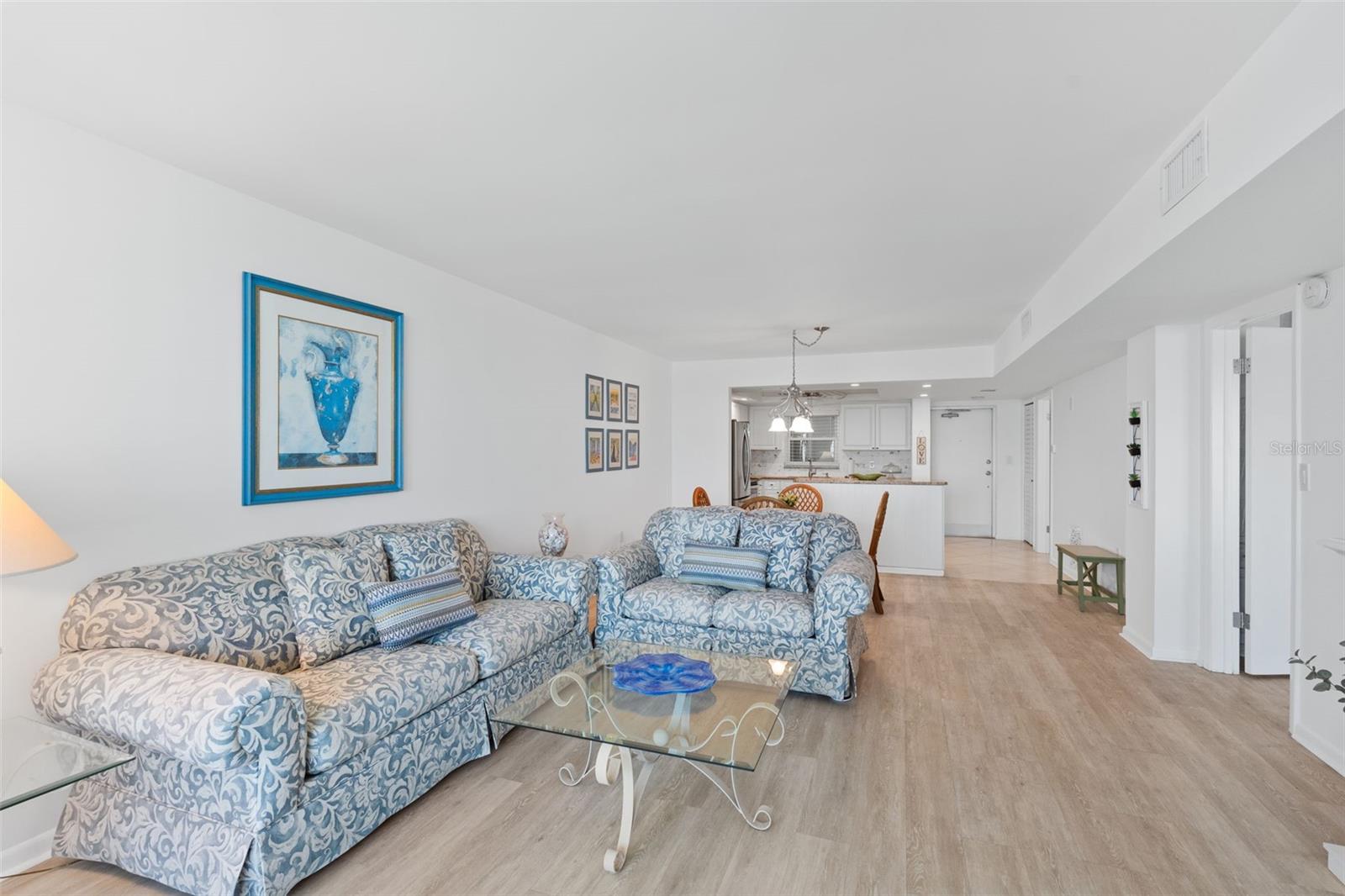 BAYWAY ISLES POINT BRITTANY THREE - Residential