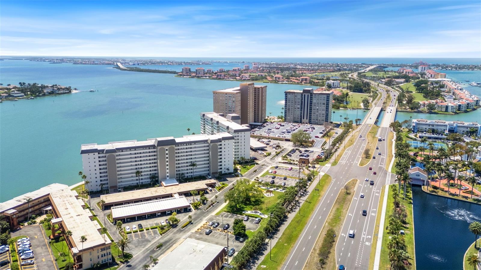 BAYWAY ISLES POINT BRITTANY THREE - Residential