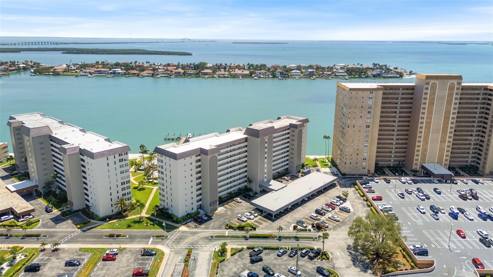 BAYWAY ISLES POINT BRITTANY THREE - Residential