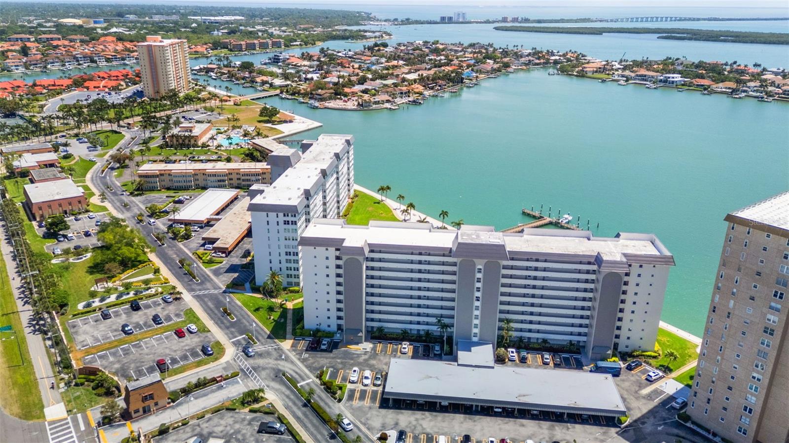 BAYWAY ISLES POINT BRITTANY THREE - Residential