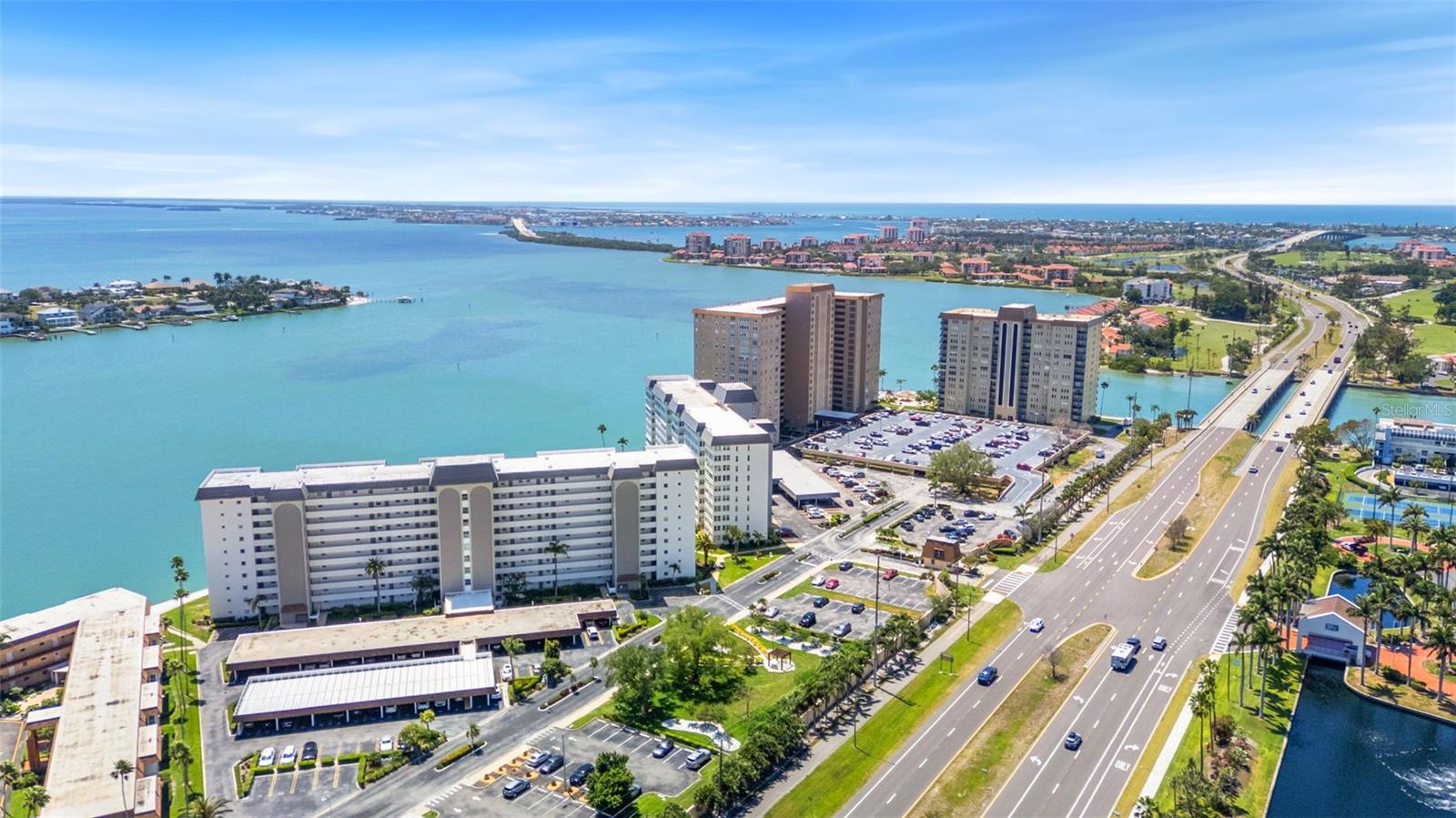 BAYWAY ISLES POINT BRITTANY THREE - Residential