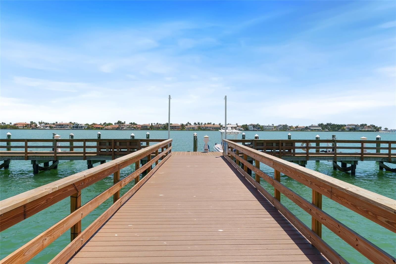 BAYWAY ISLES POINT BRITTANY THREE - Residential