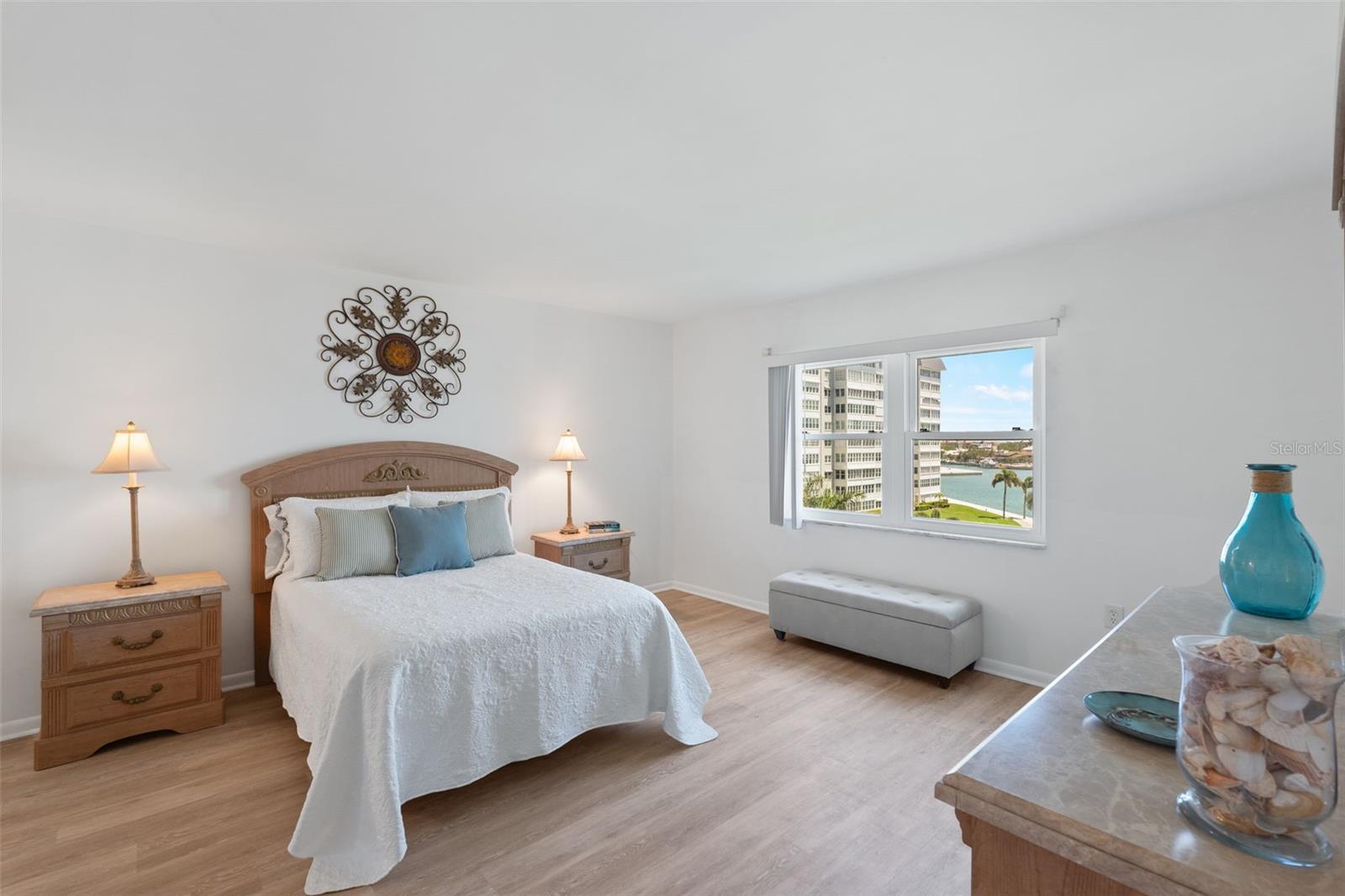 BAYWAY ISLES POINT BRITTANY THREE - Residential