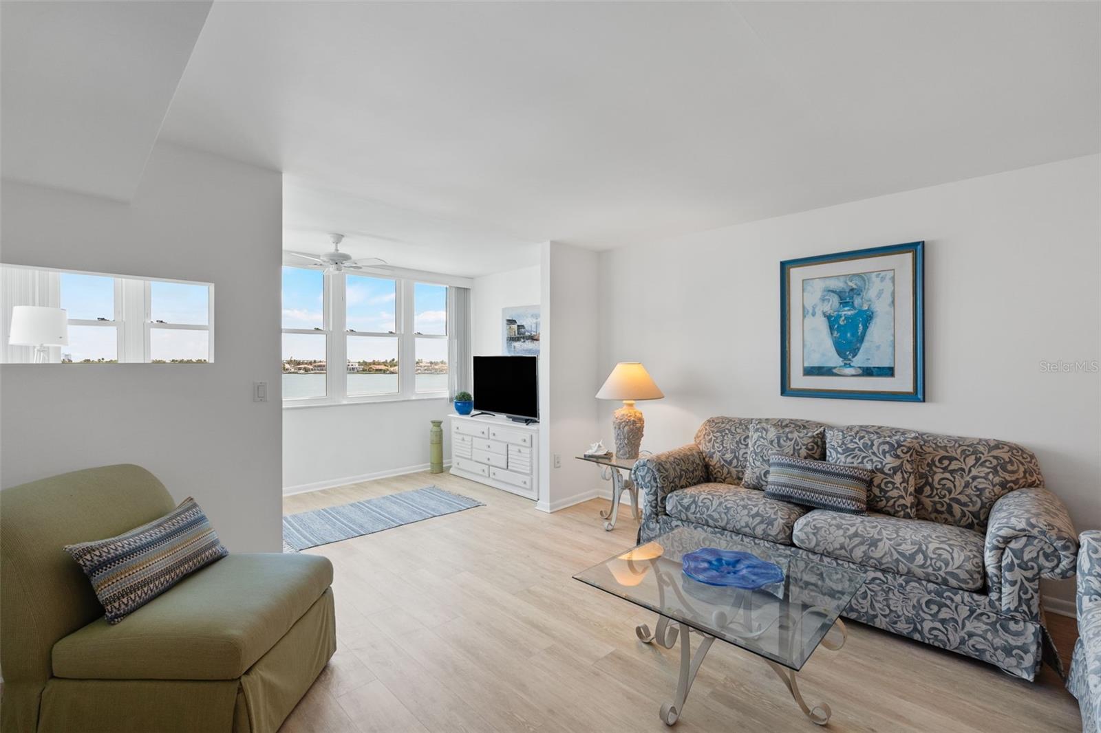 BAYWAY ISLES POINT BRITTANY THREE - Residential