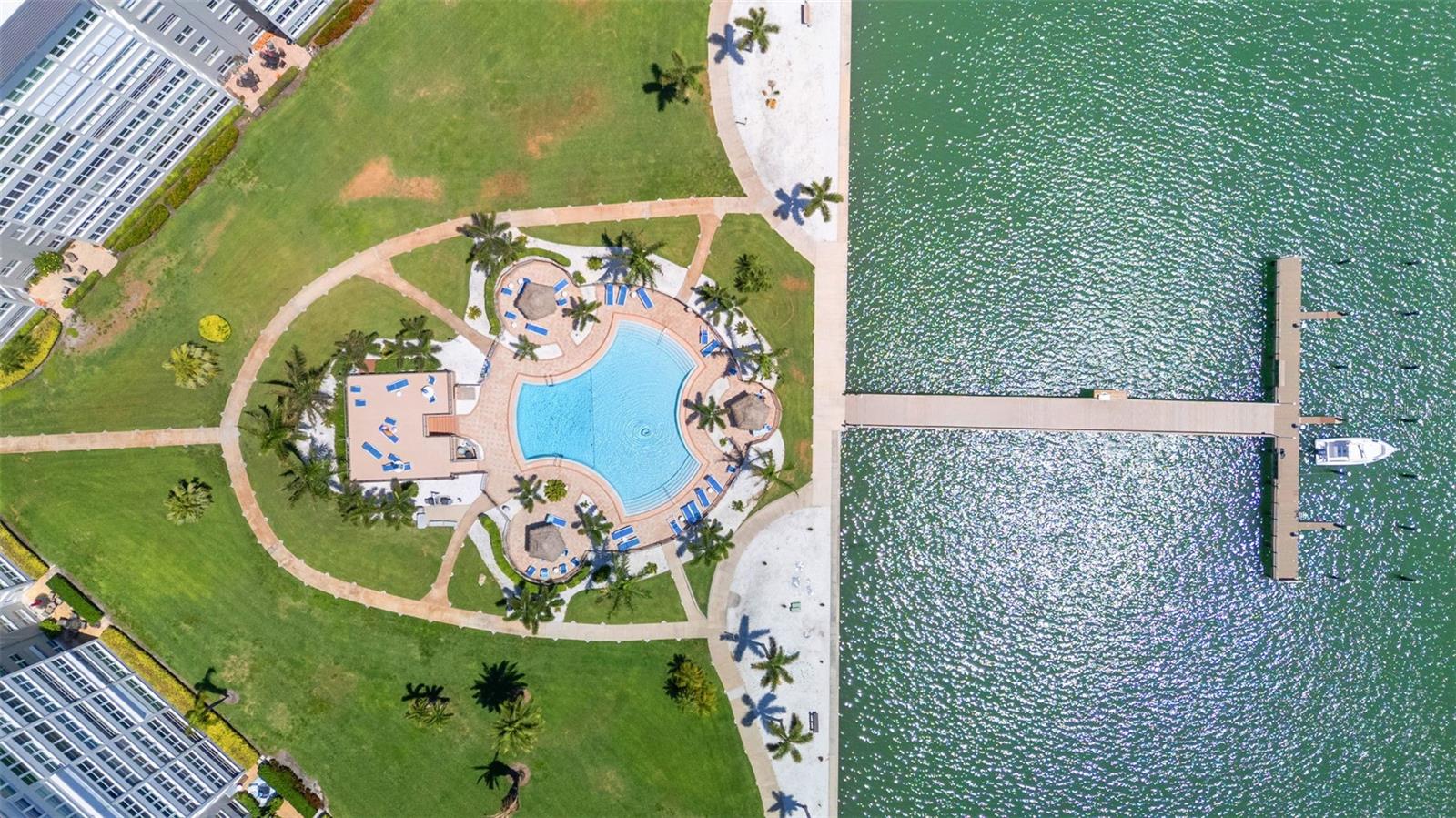 BAYWAY ISLES POINT BRITTANY THREE - Residential