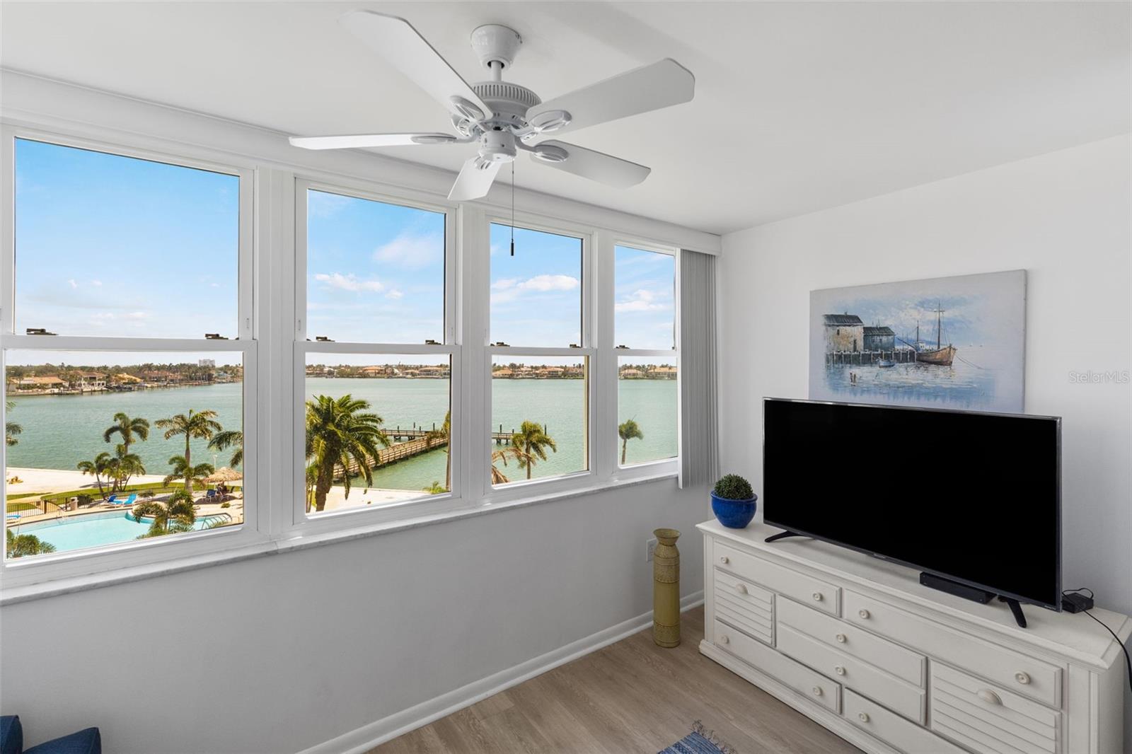 BAYWAY ISLES POINT BRITTANY THREE - Residential