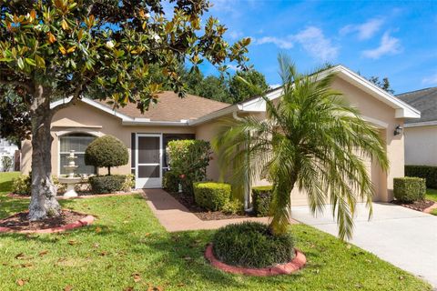 Photo of 284 Lake Suzanne Drive, Lake Wales, FL 33859 (MLS # P4934574) Photo of 284 Lake Suzanne Drive, Lake Wales, FL 33859 (MLS # P4934574)