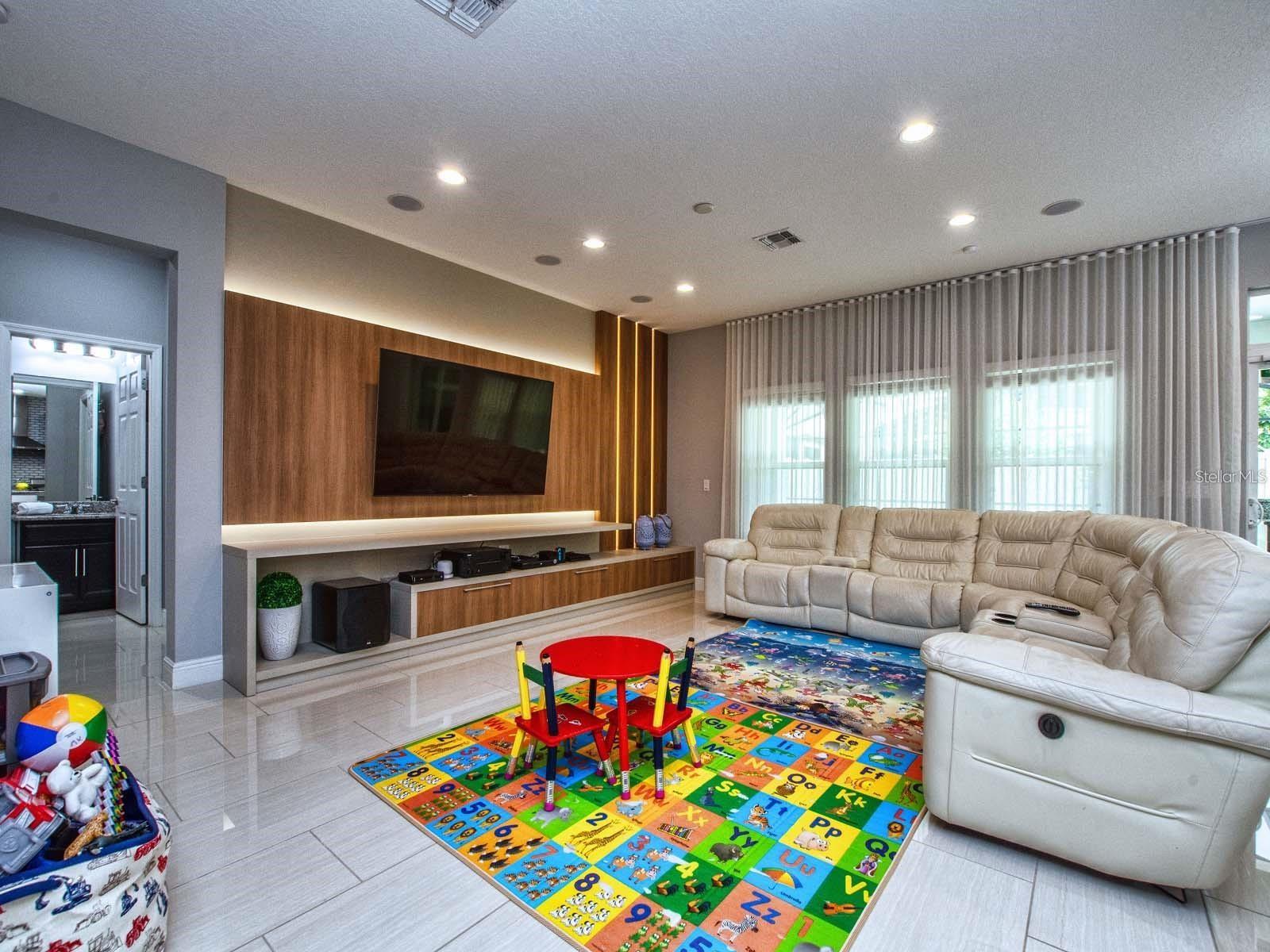LAKE PRESERVE PH 1 - Residential