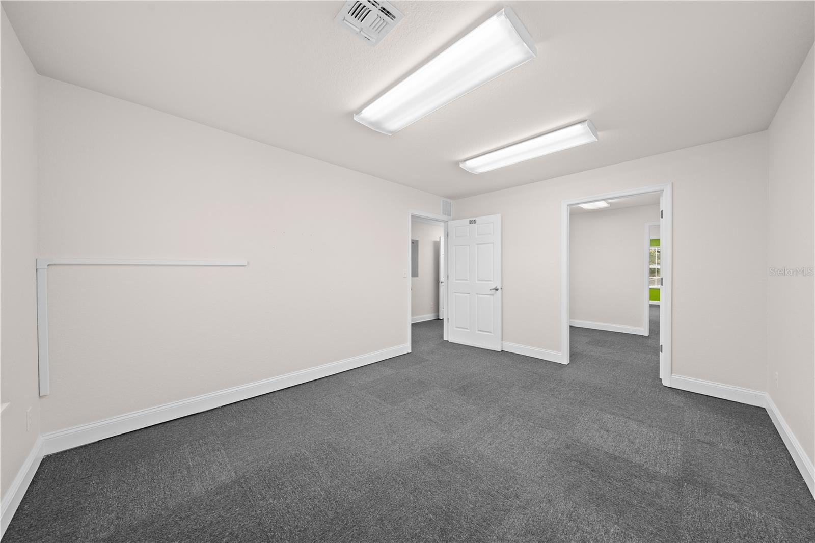 815 MABBETTE LLC - Commercial Sale