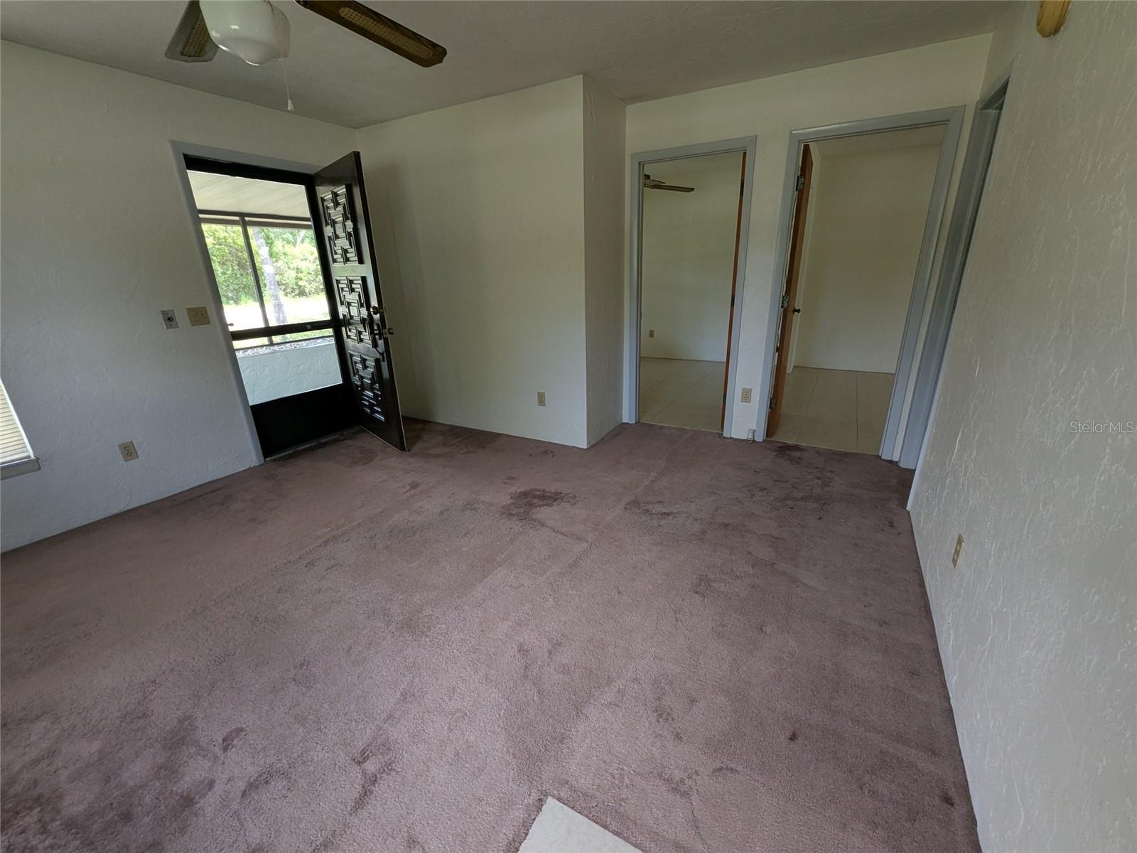 LAKE SIDE ESTATES - Residential