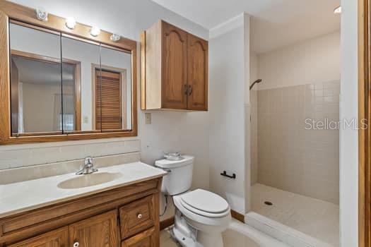 LAKE SIDE ESTATES - Residential