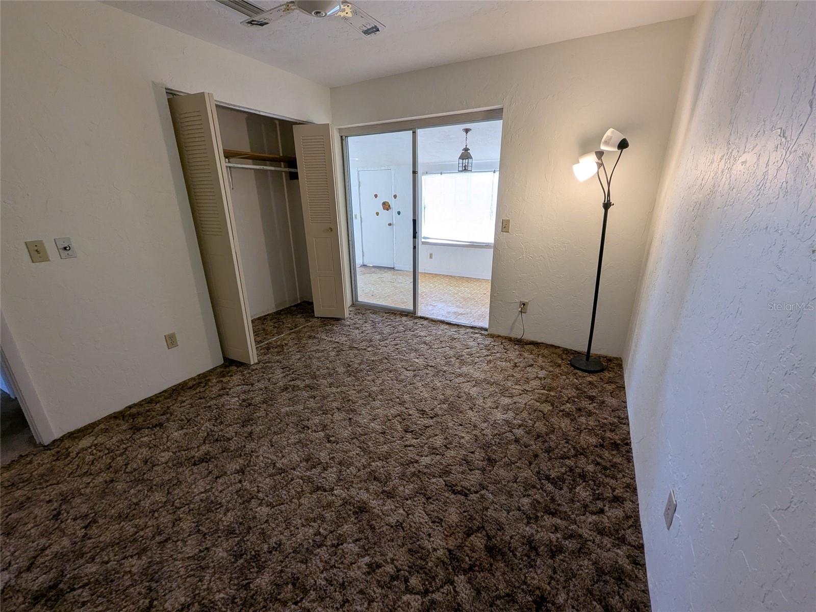 LAKE SIDE ESTATES - Residential