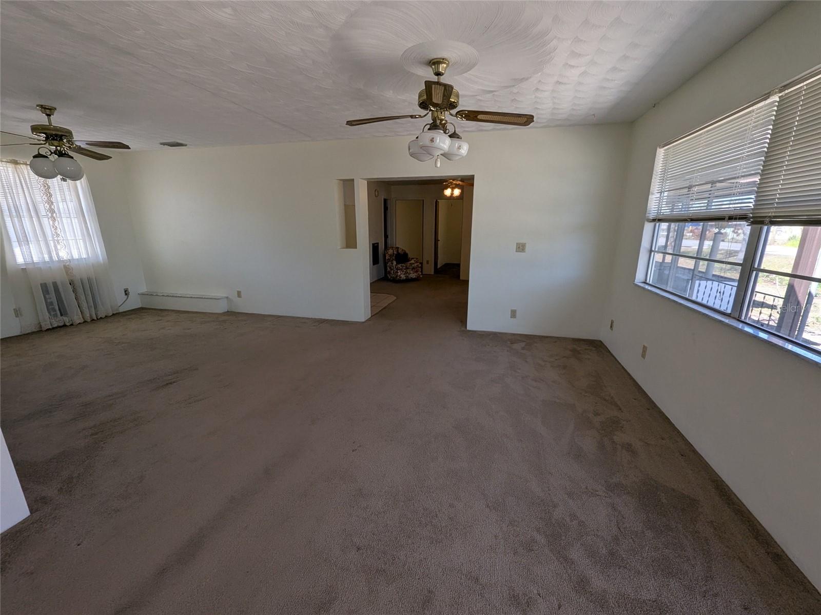 LAKE SIDE ESTATES - Residential