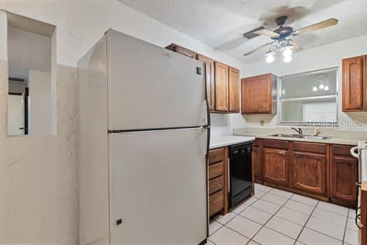 LAKE SIDE ESTATES - Residential