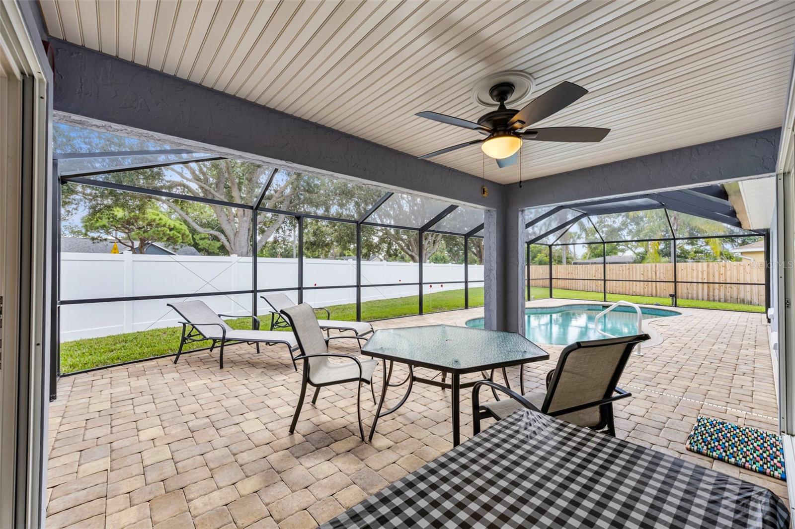 WHITFIELD GARDENS - Residential