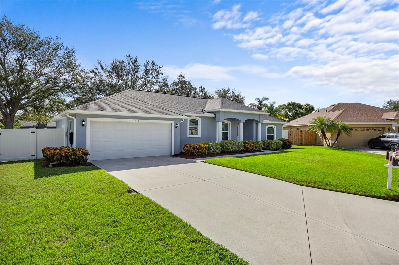 WHITFIELD GARDENS - Residential