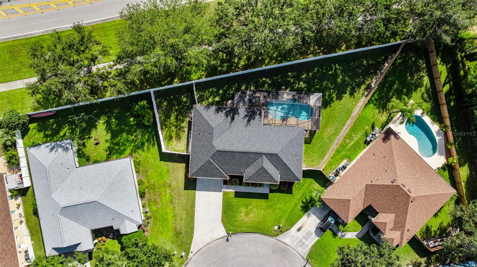 WHITFIELD GARDENS - Residential