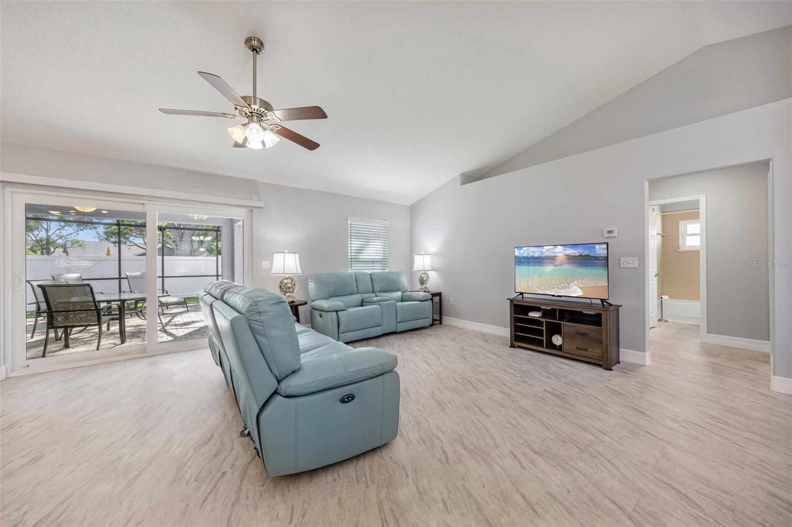 WHITFIELD GARDENS - Residential