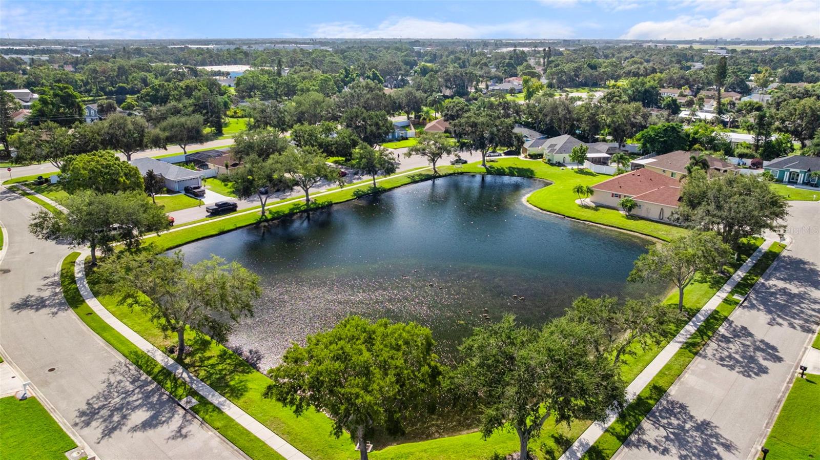 WHITFIELD GARDENS - Residential