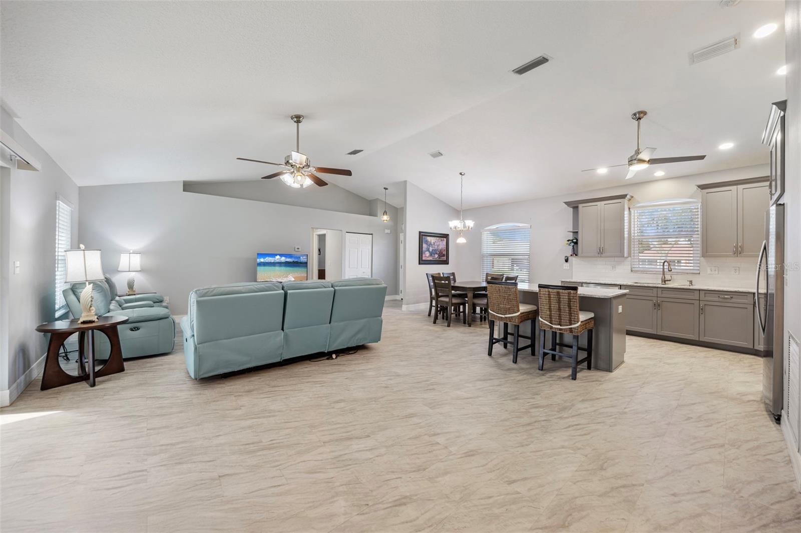 WHITFIELD GARDENS - Residential