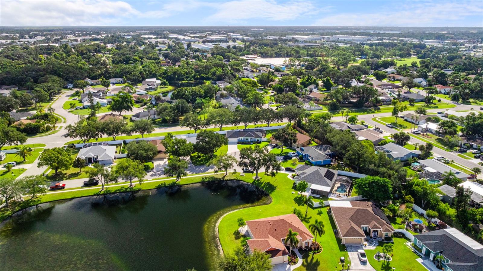 WHITFIELD GARDENS - Residential