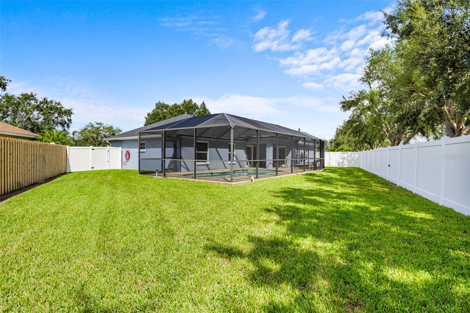 WHITFIELD GARDENS - Residential