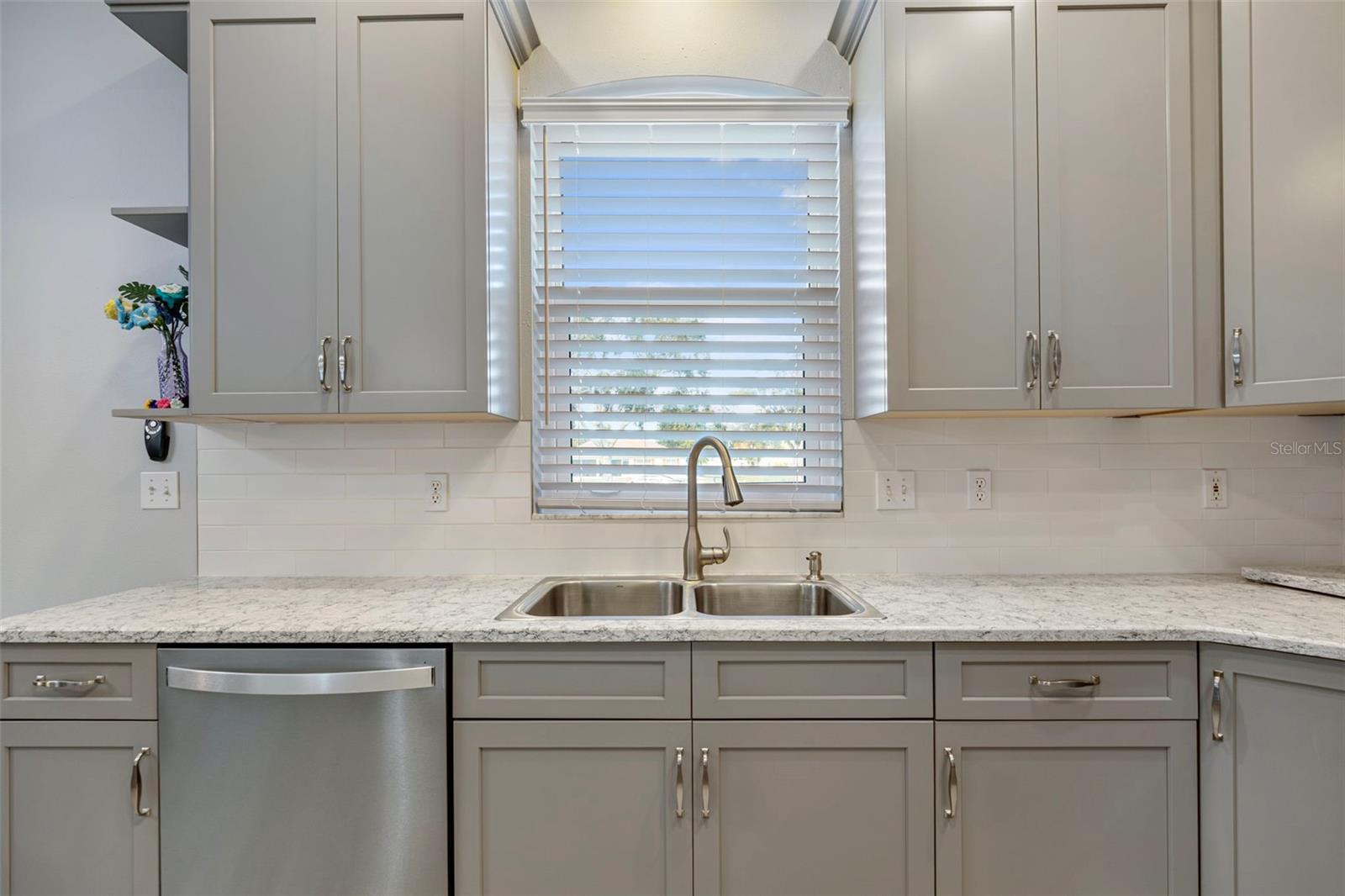 WHITFIELD GARDENS - Residential
