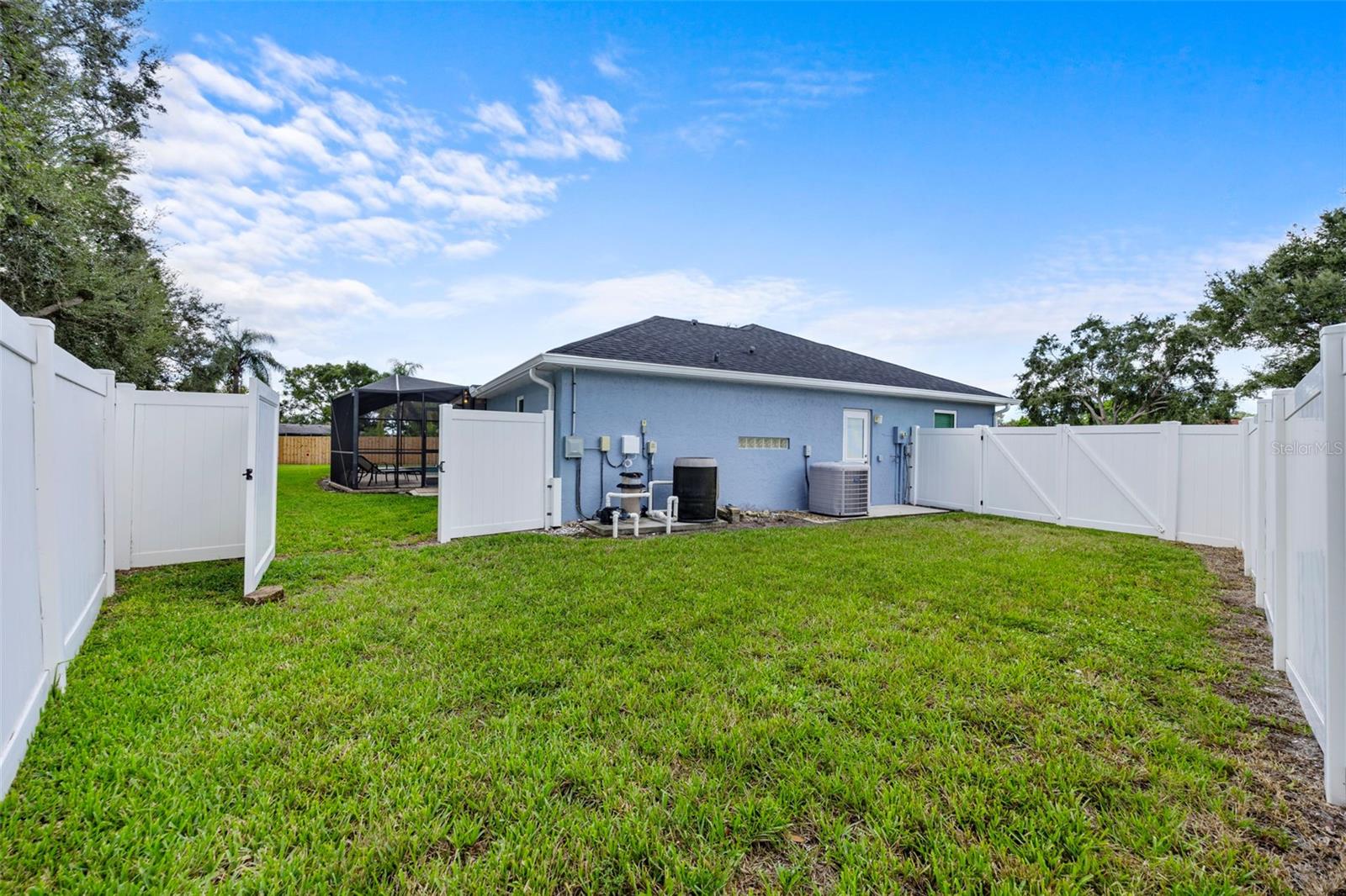 WHITFIELD GARDENS - Residential
